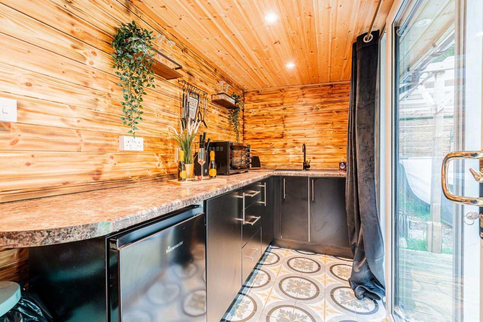 Cozy Cottage With Hot Tub! Cadnam Exteriör bild